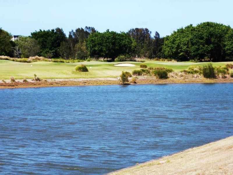 7660 Fairway Boulevard, Hope Island QLD 4212