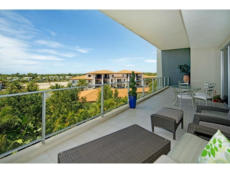 1401/2 Activa Way, Hope Island QLD 4212