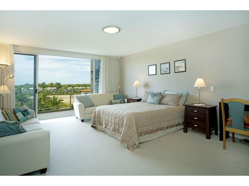 1401/2 Activa Way, Hope Island QLD 4212