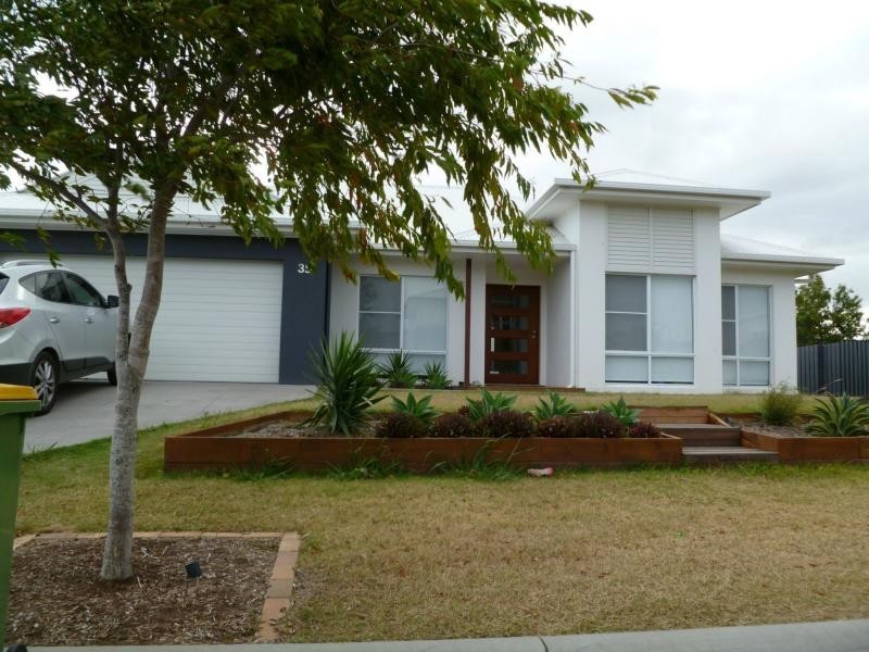 Hope Island QLD 4212