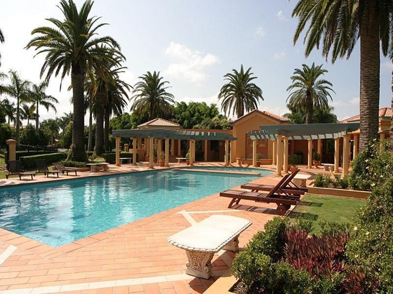 Hope Island QLD 4212