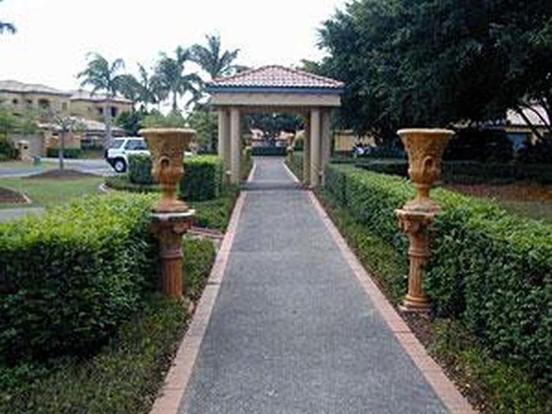 Hope Island QLD 4212