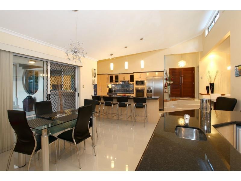 44 Clarence Drive, Helensvale QLD 4212