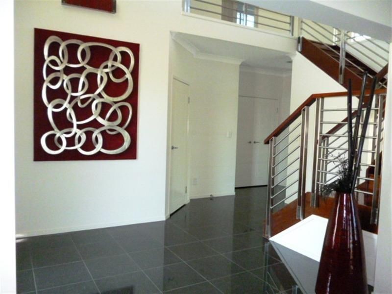 Hope Island QLD 4212