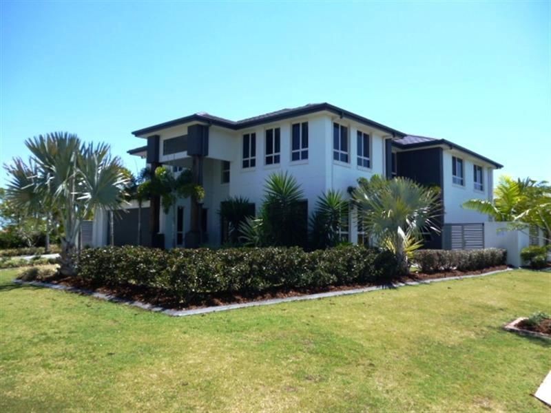 Hope Island QLD 4212