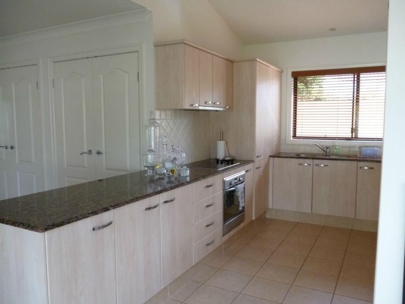 Hope Island QLD 4212