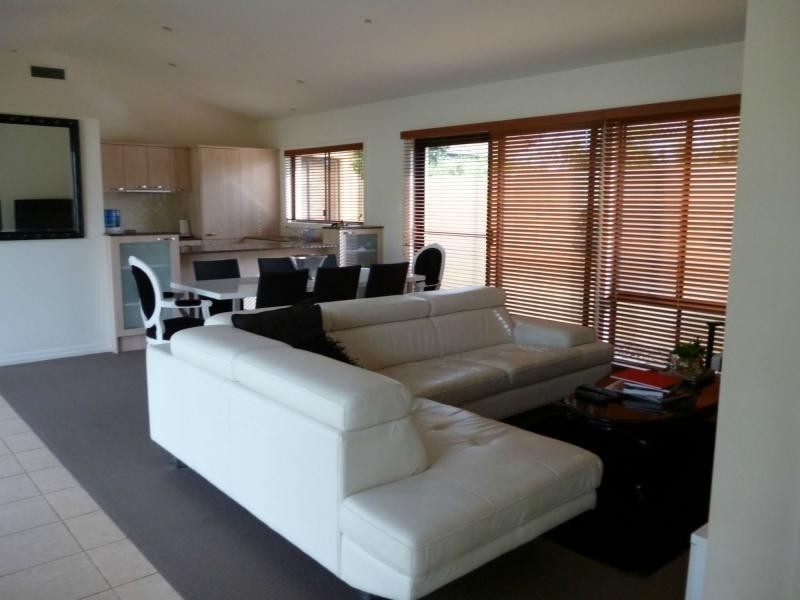 Hope Island QLD 4212