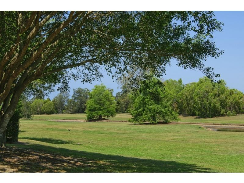 8215 Magnolia Drive West, Hope Island QLD 4212