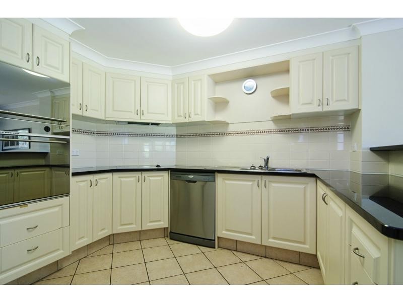 8106 Magnolia Drive West, Hope Island QLD 4212