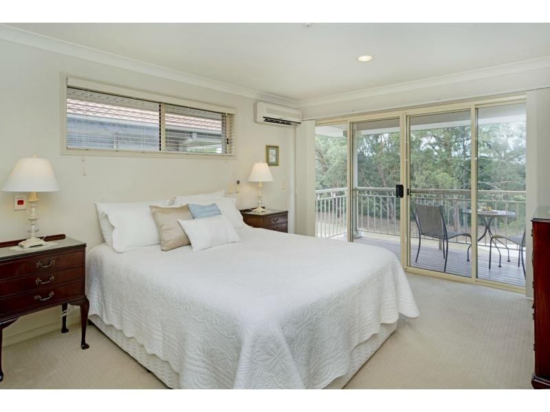 8133 Magnolia Drive, Hope Island QLD 4212