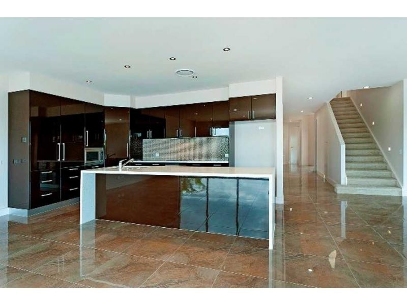 6176 Murten Court, Hope Island QLD 4212