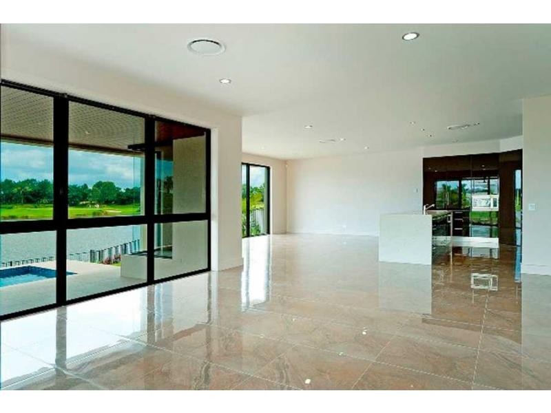 6176 Murten Court, Hope Island QLD 4212