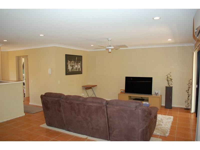 11/23 Santa Barbara Road, Hope Island QLD 4212