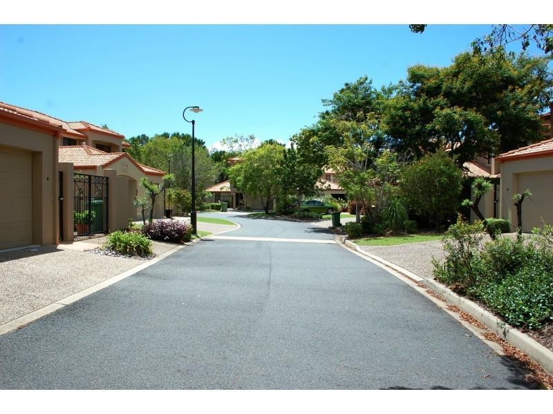 11/23 Santa Barbara Road, Hope Island QLD 4212