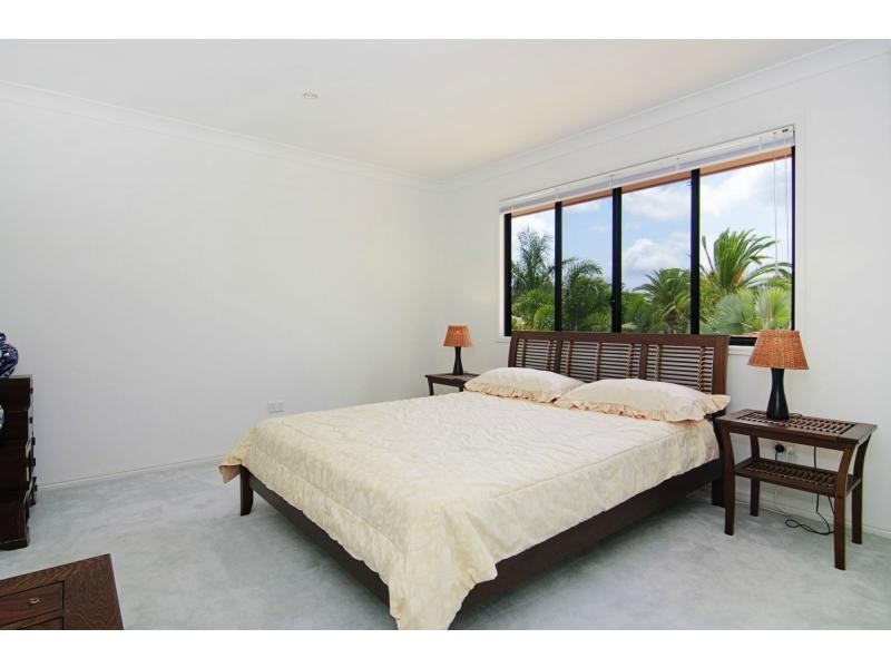3134 Riverleigh Drive, Hope Island QLD 4212