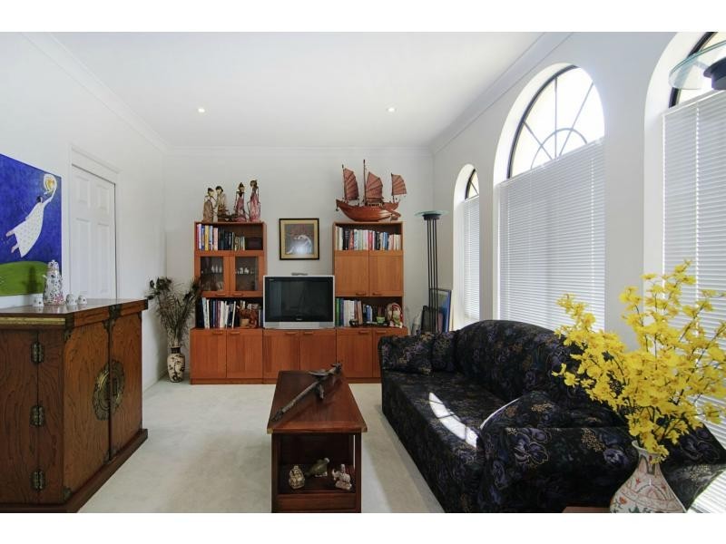 3134 Riverleigh Drive, Hope Island QLD 4212