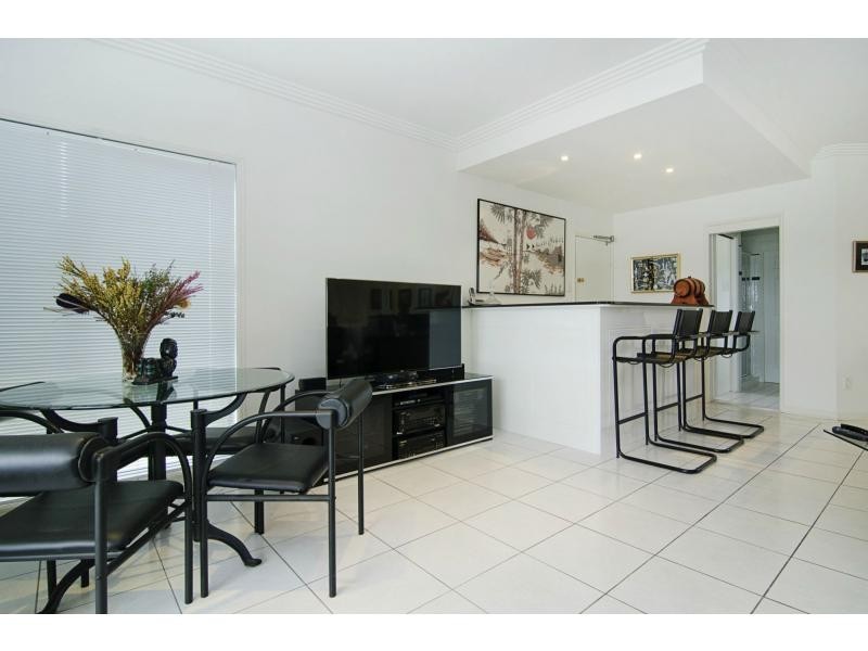 3134 Riverleigh Drive, Hope Island QLD 4212