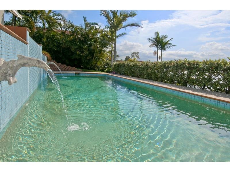 3134 Riverleigh Drive, Hope Island QLD 4212