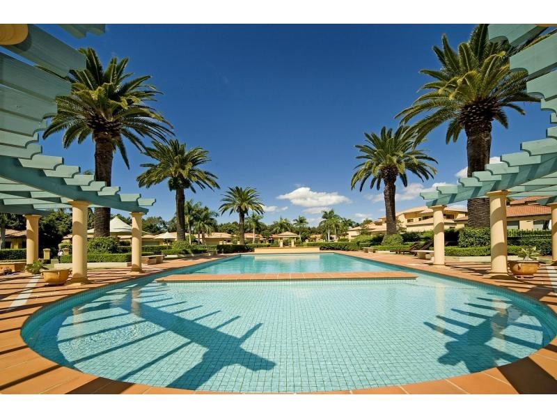 Hope Island QLD 4212