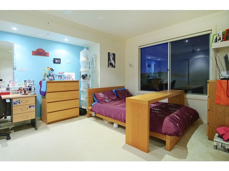 21 Buccaneer Way, Coomera Waters QLD 4209