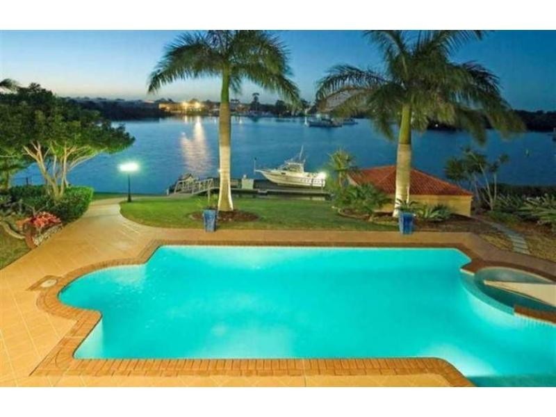 Hope Island QLD 4212