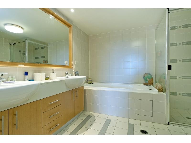 Hope Island QLD 4212