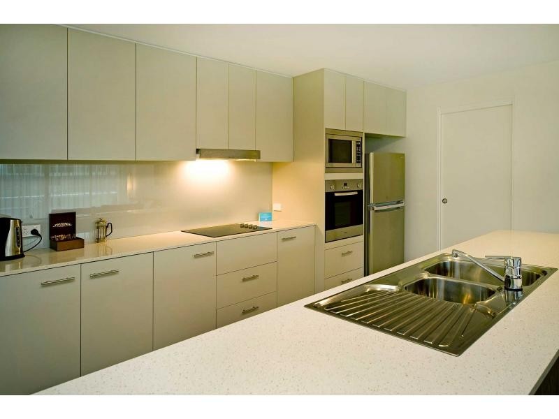 Unit 2302/2 Activa Way, Hope Island QLD 4212