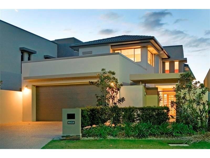 2245 Glengallon Way, Hope Island QLD 4212