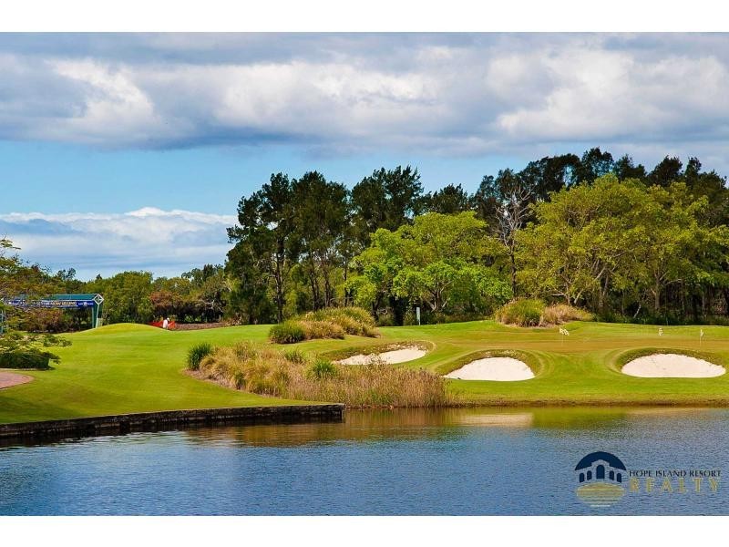 L7 Bolsena Circuit, Hope Island QLD 4212