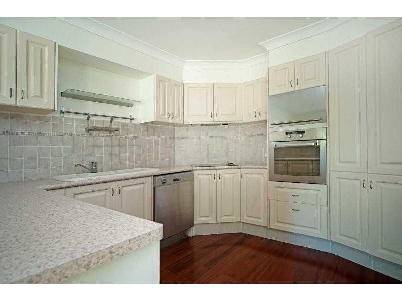 Hope Island QLD 4212