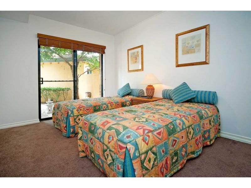 3256 Palladian Drive, Hope Island QLD 4212