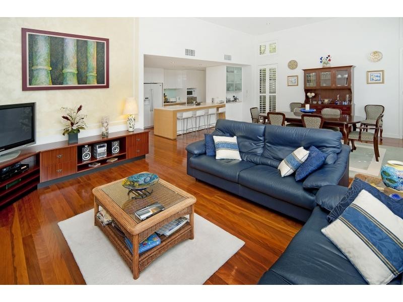 6039 Lucerne Circuit, Hope Island QLD 4212