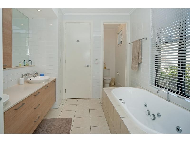 6039 Lucerne Circuit, Hope Island QLD 4212