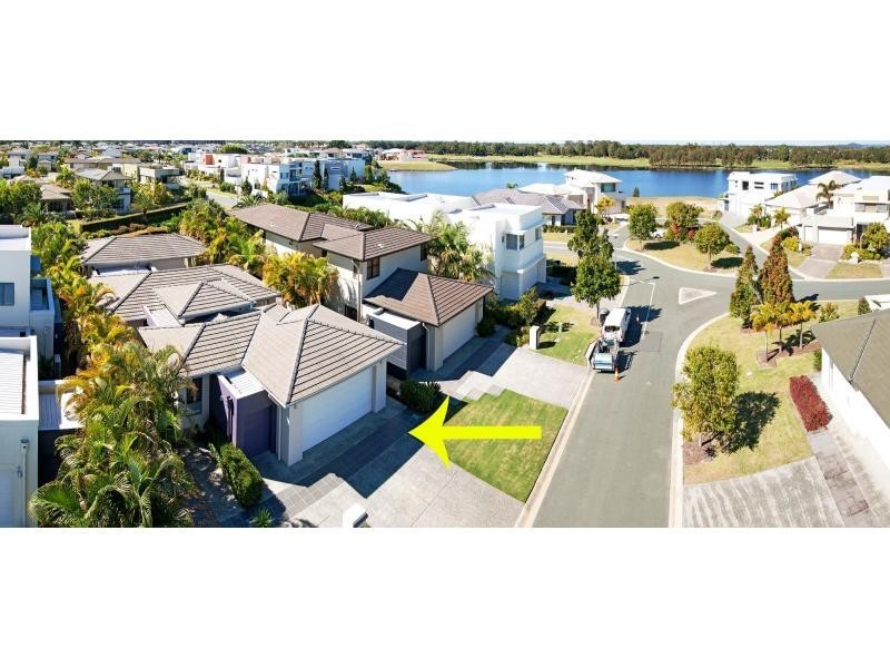 6039 Lucerne Circuit, Hope Island QLD 4212