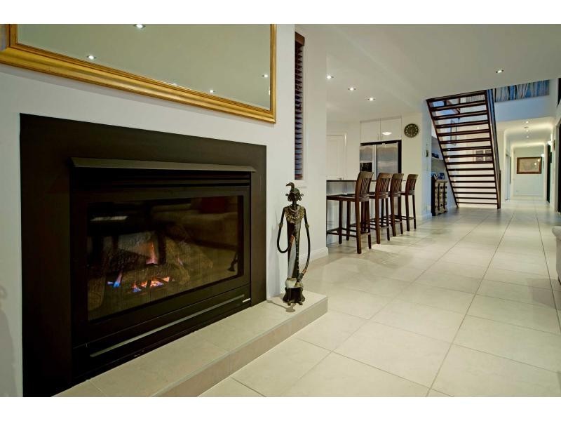 Hope Island QLD 4212