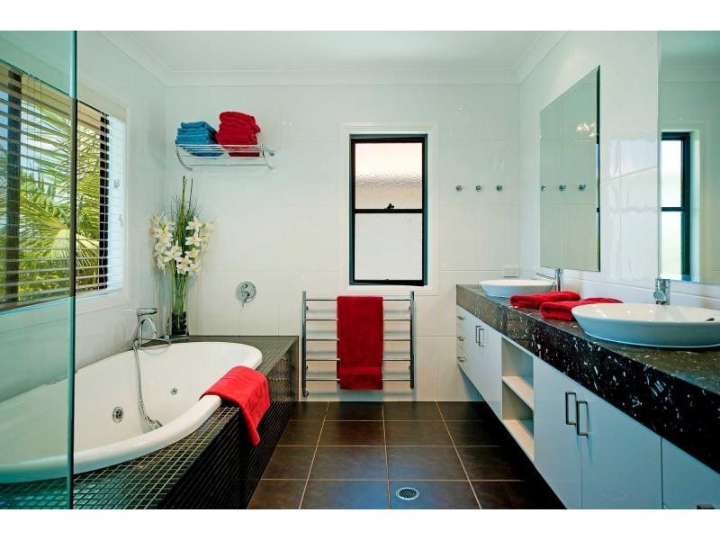 Hope Island QLD 4212