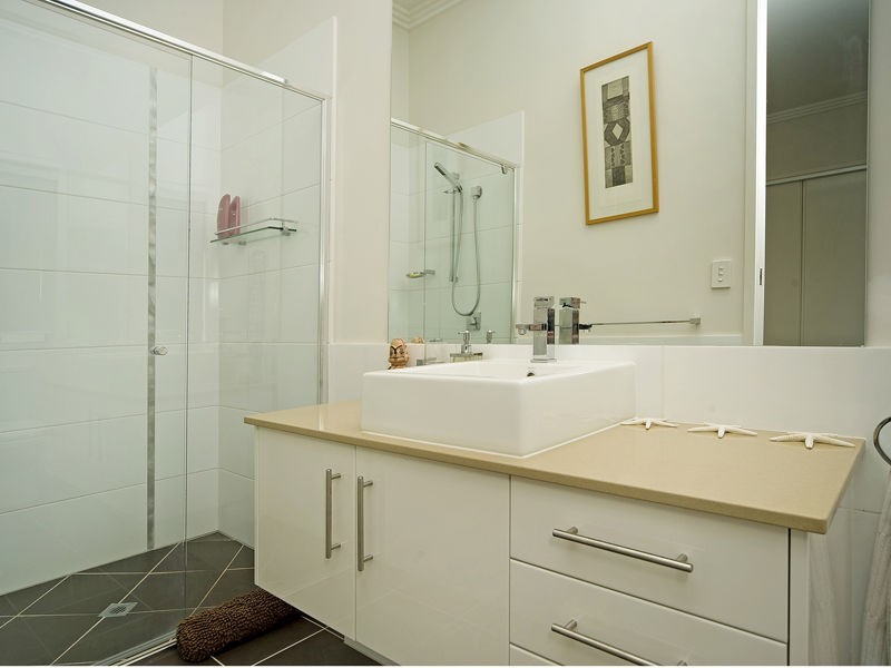 6159 Bolsena Circuit, Hope Island QLD 4212