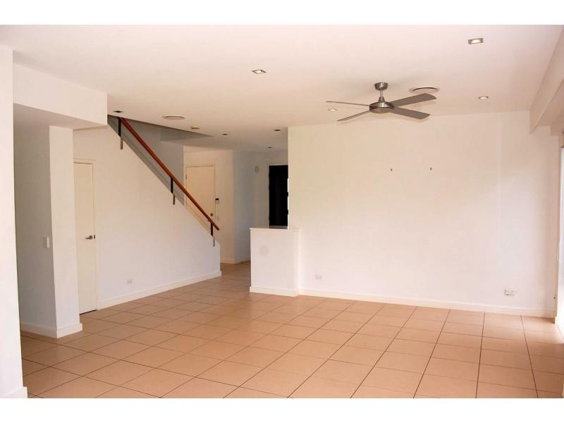 Hope Island QLD 4212