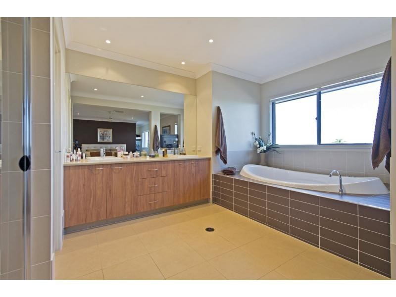 78 The Peninsula , (Monterey Keys), Helensvale QLD 4212