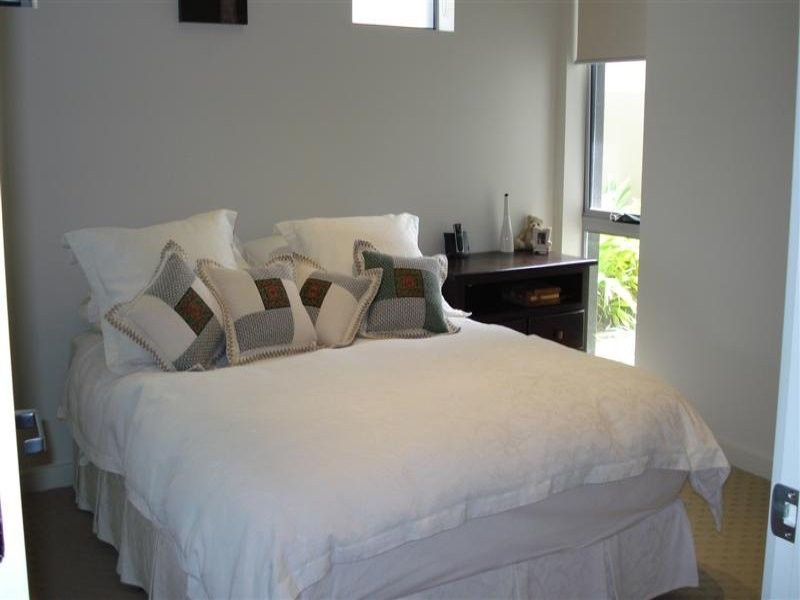 Hope Island QLD 4212
