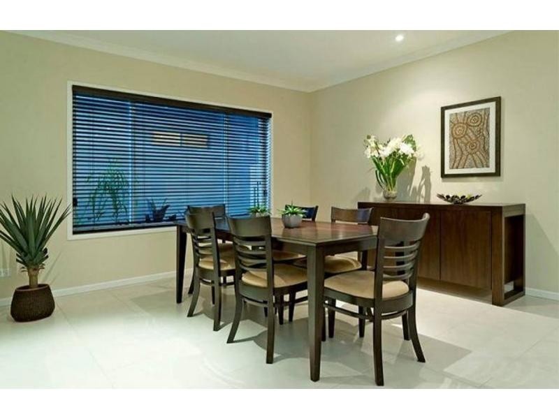 9126 Peter Senior Drive, Hope Island QLD 4212