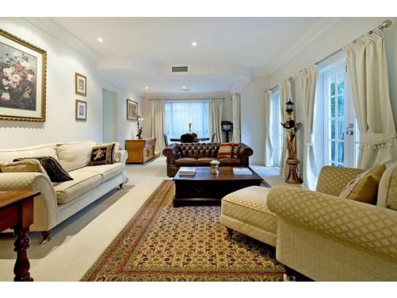 1004 Rosebank Way, Hope Island QLD 4212