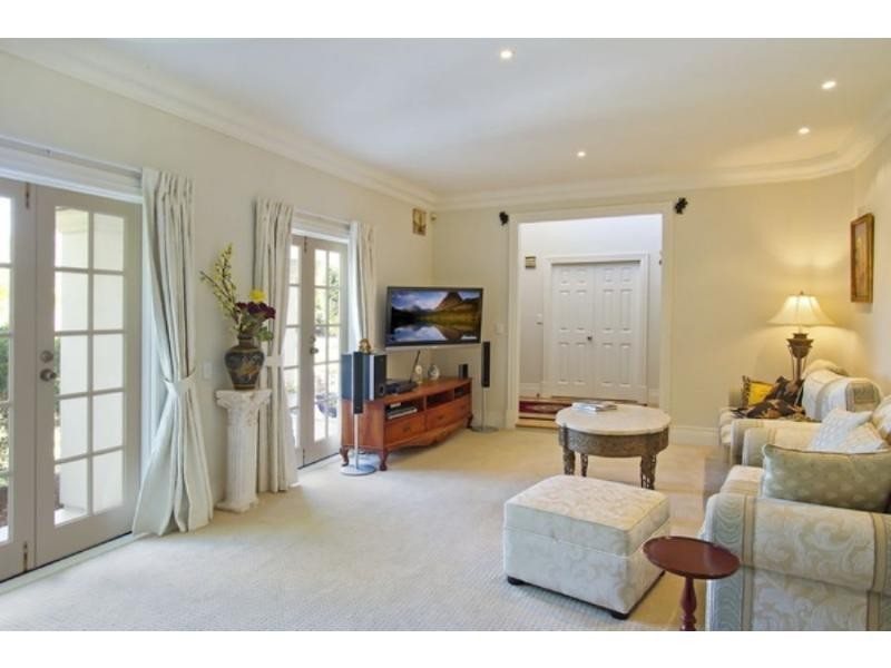 1004 Rosebank Way, Hope Island QLD 4212