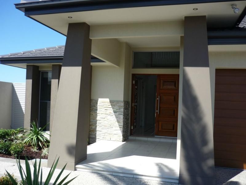 Hope Island QLD 4212