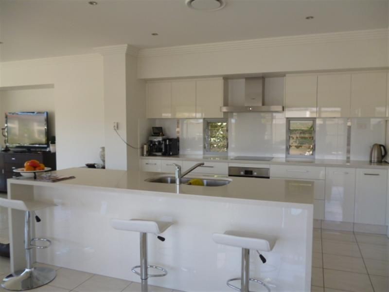 Hope Island QLD 4212