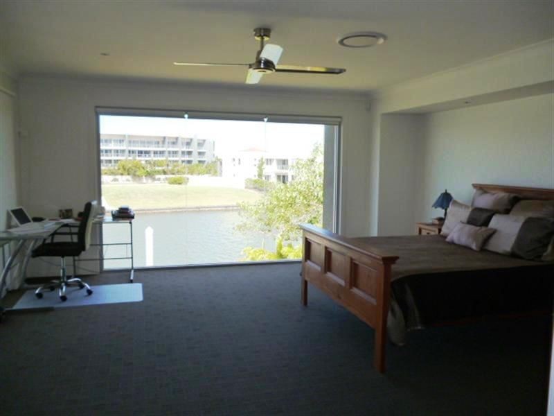 Hope Island QLD 4212