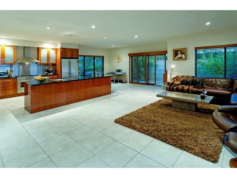 Hope Island QLD 4212