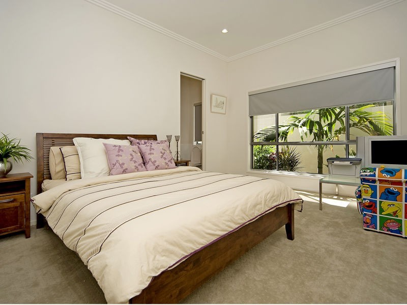 Hope Island QLD 4212