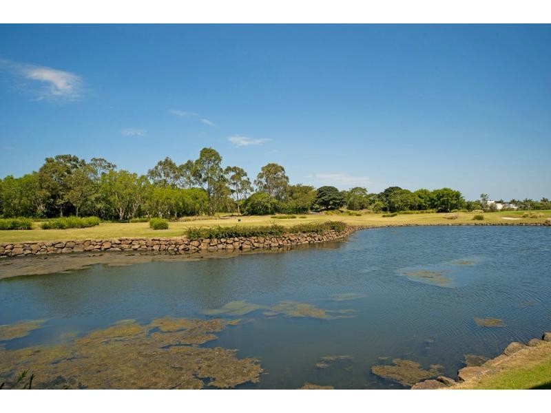 7511 Springfield Drive, Hope Island QLD 4212