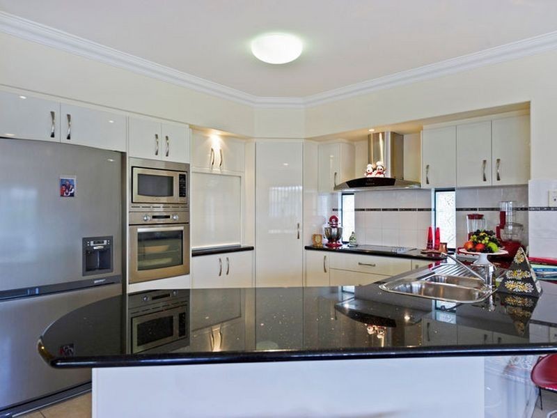 Coomera Waters QLD 4209